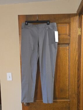 89th & Madison Gray Straight-Leg Ankle Pants